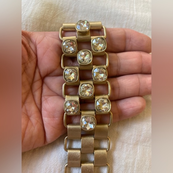 Antiqued Gold Tone Book Chain Design Bracelet w/ Bezel Set Clear Stones‎ - Picture 9 of 10